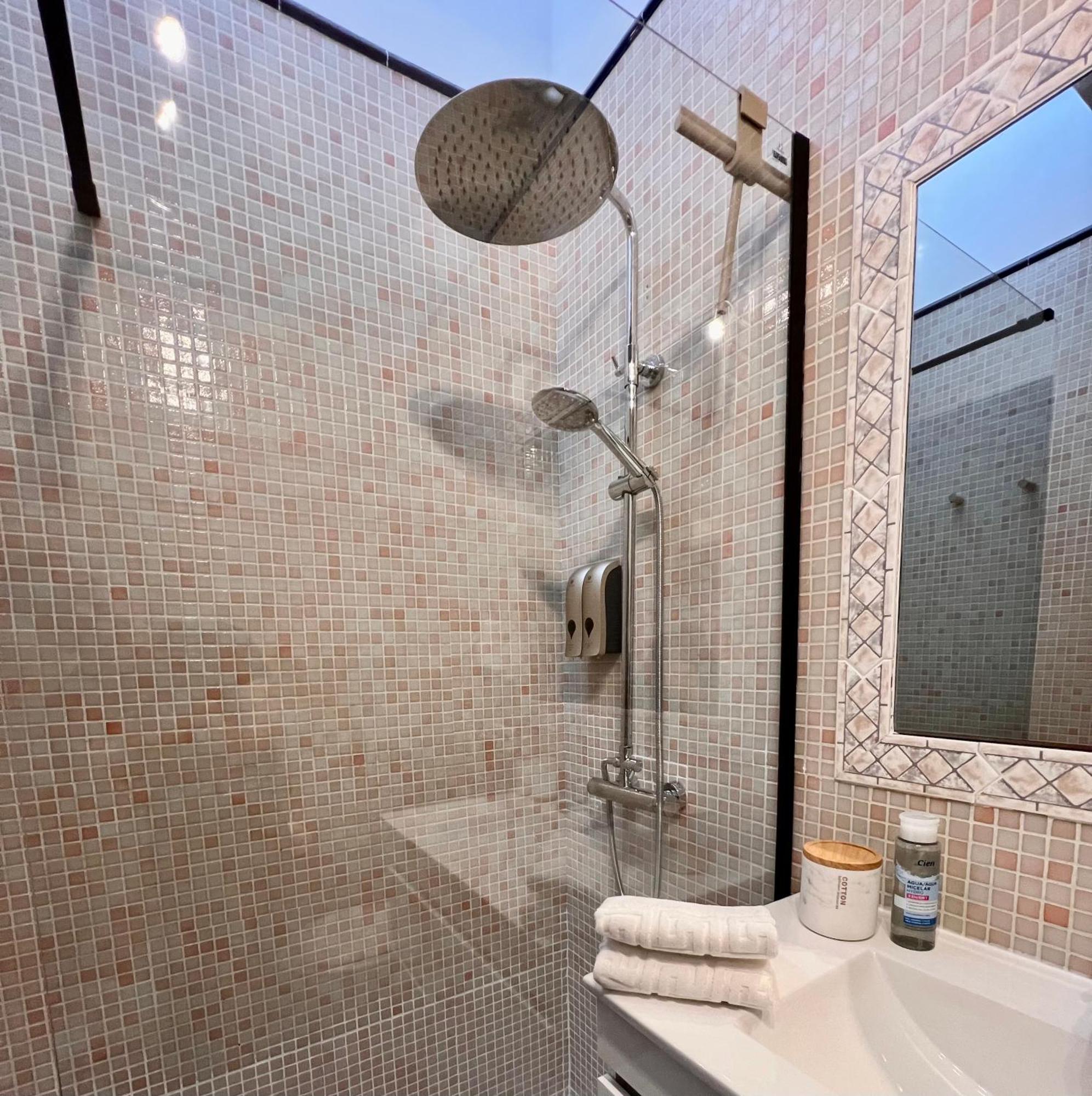 Casa Tortuga Con Piscina Com Apartment กาลาเอนบอสช์ ภายนอก รูปภาพ